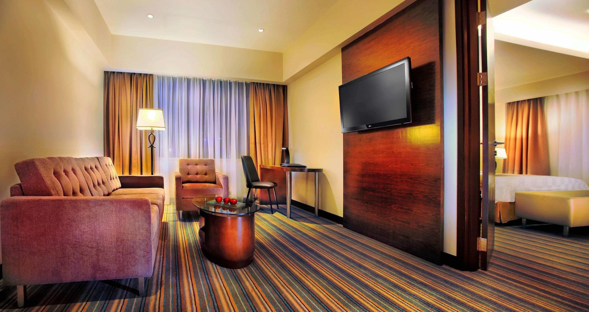 Aston Makassar Hotel & Convention Center Exterior photo